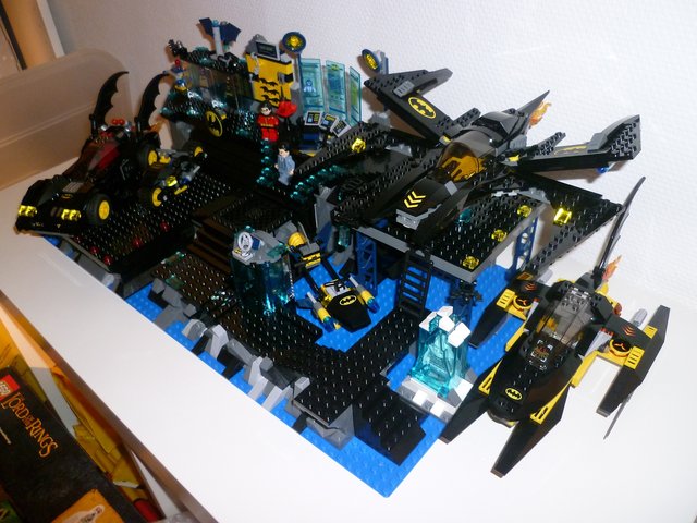 Batcave3.jpg