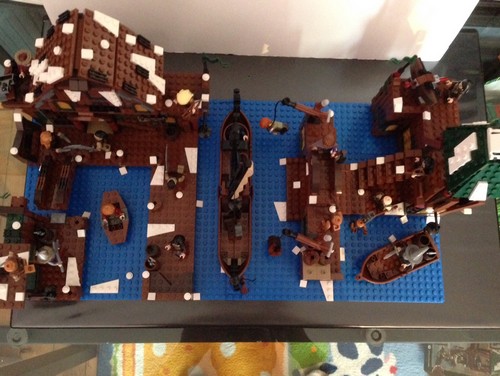 Moc LakeTown  (1).jpg