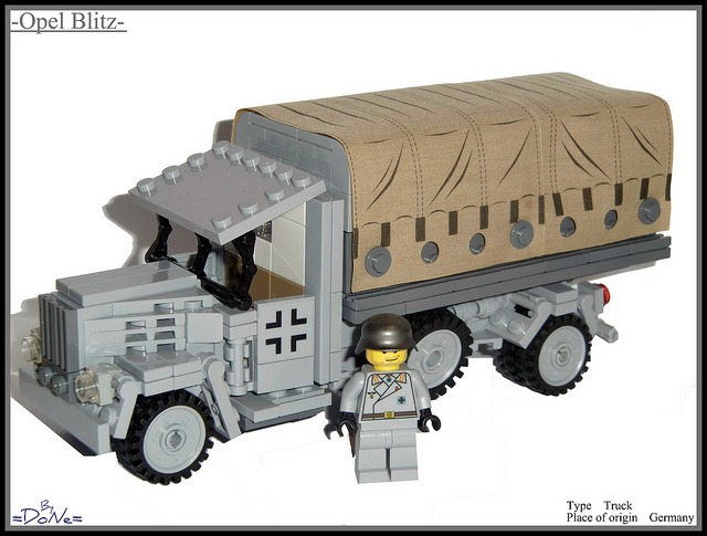 Lego ww2 -Opel Blitz-.jpg