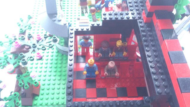 DSC_0609.jpg (436.51 Kio) Vu 4176 fois Le ciné-les sièges