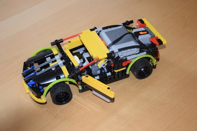 supercar01.jpg