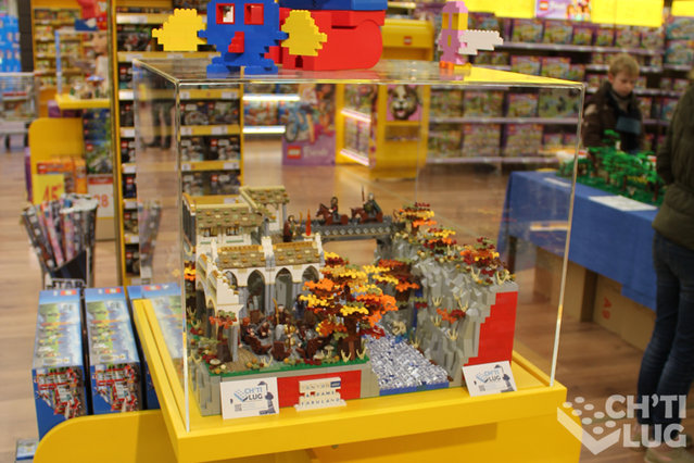Vitrine Tonton Lego.jpg